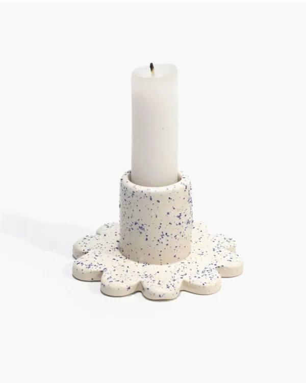 Flower candle holder