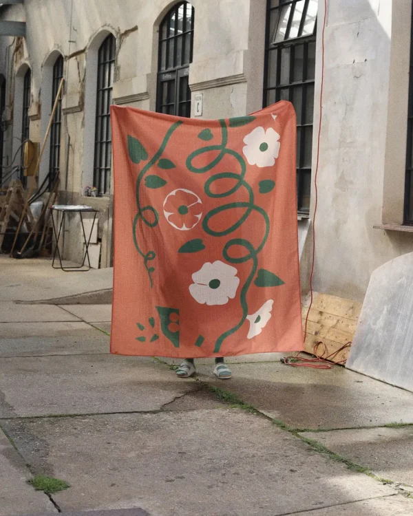Black eye vine large wall hanging