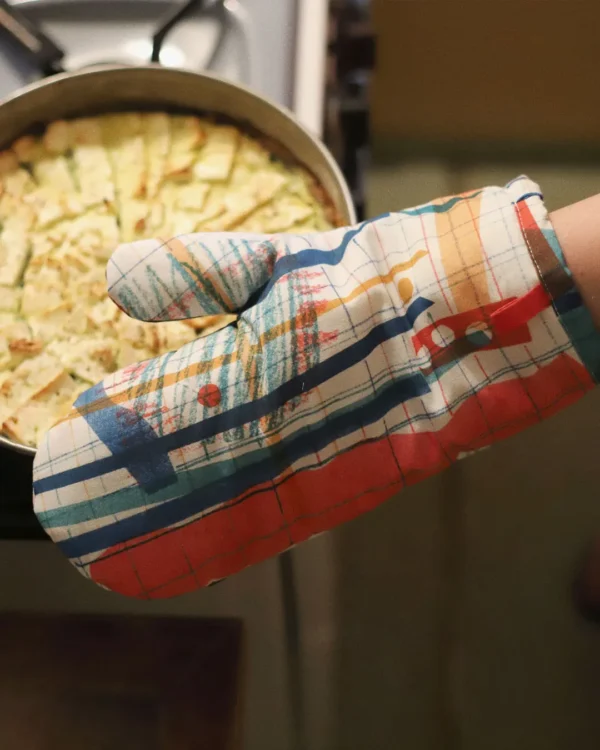 Collage cooking glove