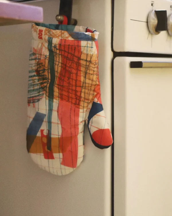 Collage cooking glove