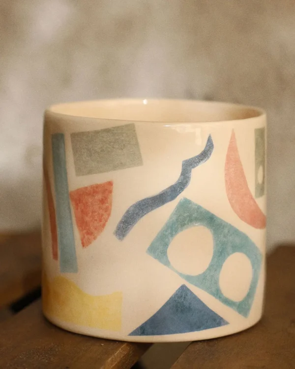 Color shapes cup