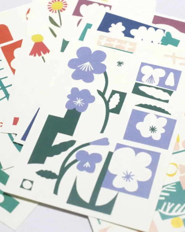 Flowers Postcard Set Light