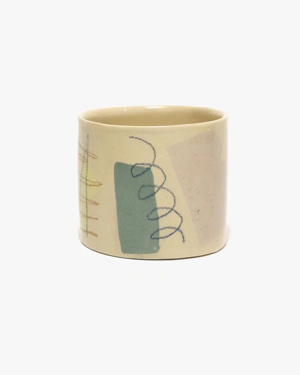 Collage medium cup