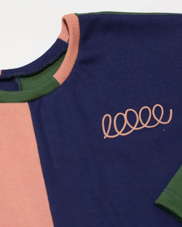 Minimum waste loose t-shirt