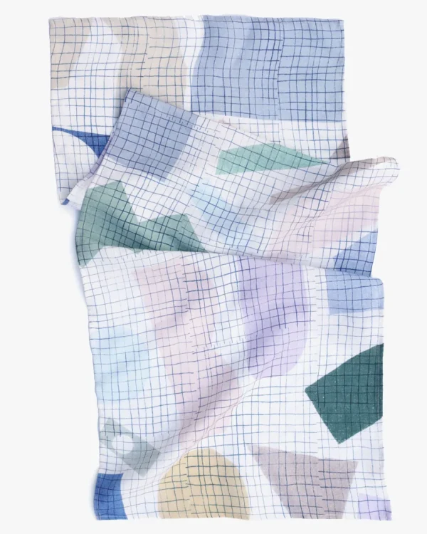 Soft shapes grid runner